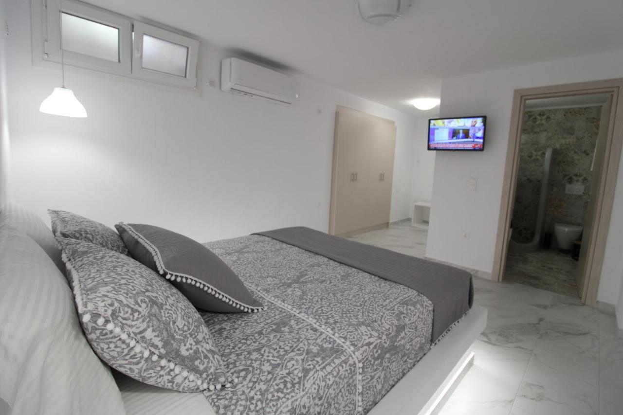 Plaka Philoxenia Apartments Экстерьер фото
