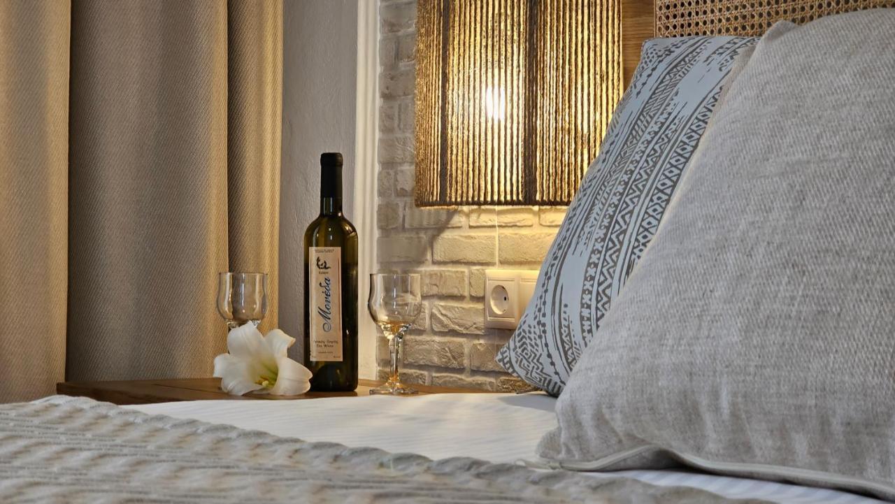 Plaka Philoxenia Apartments Экстерьер фото