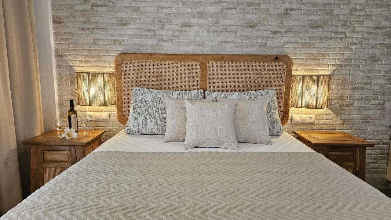 Plaka Philoxenia Apartments Экстерьер фото