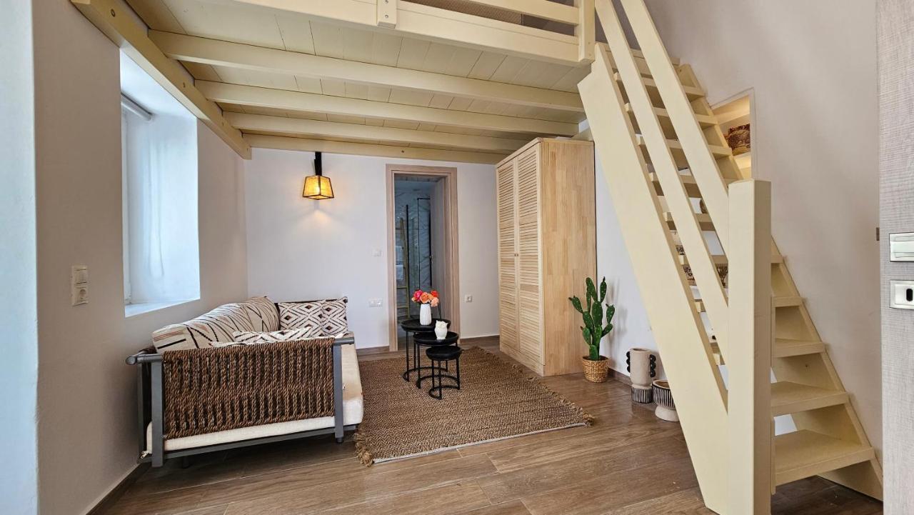 Plaka Philoxenia Apartments Экстерьер фото