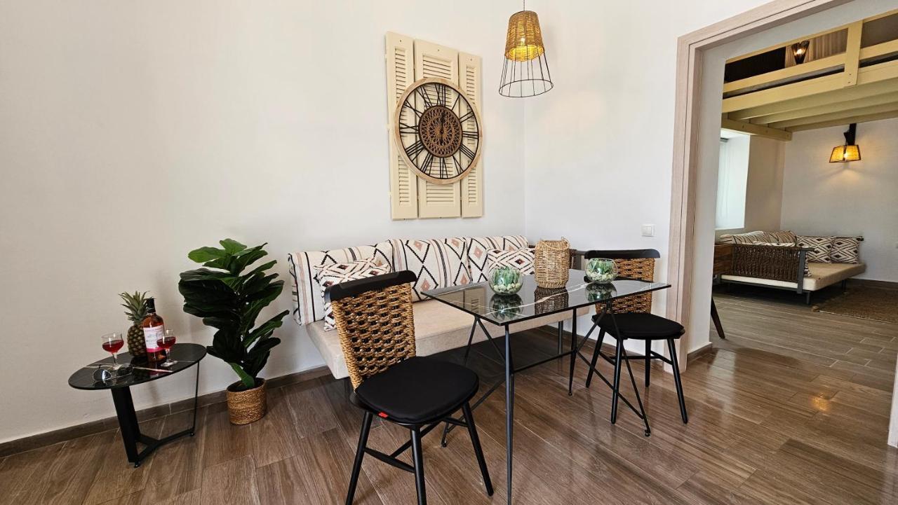 Plaka Philoxenia Apartments Экстерьер фото