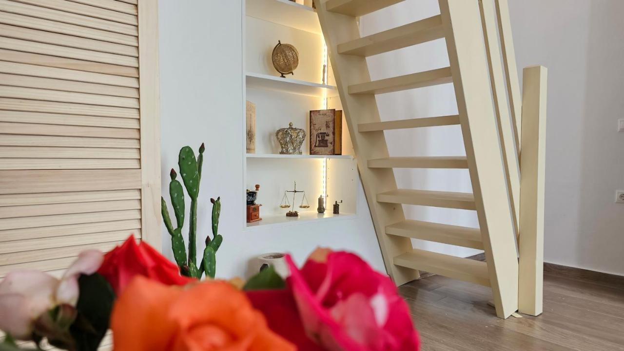 Plaka Philoxenia Apartments Экстерьер фото
